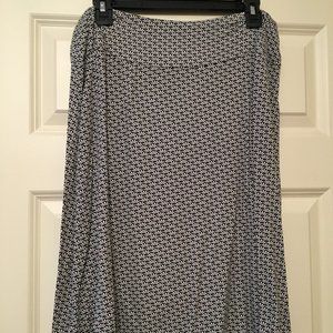 Black and white skirt (Large)